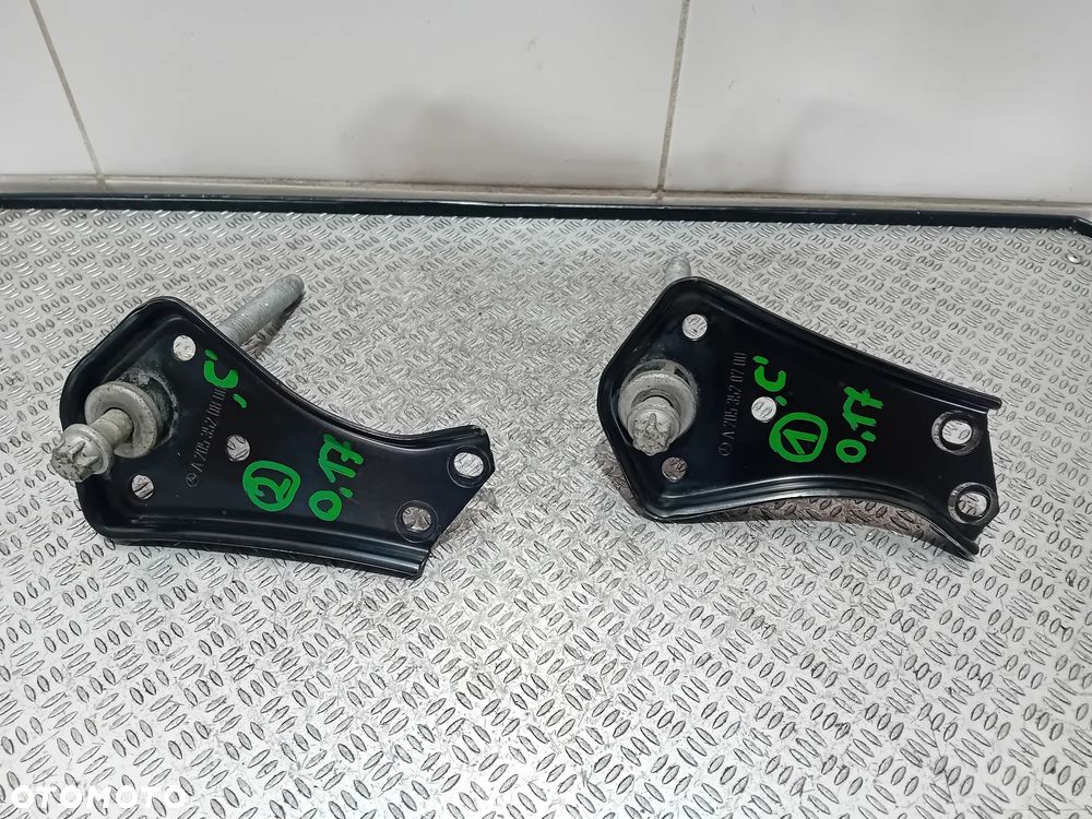 uchwyt mocowanie Mercedes-Benz W205 Coupe 2017 A2053520700  A2053520800