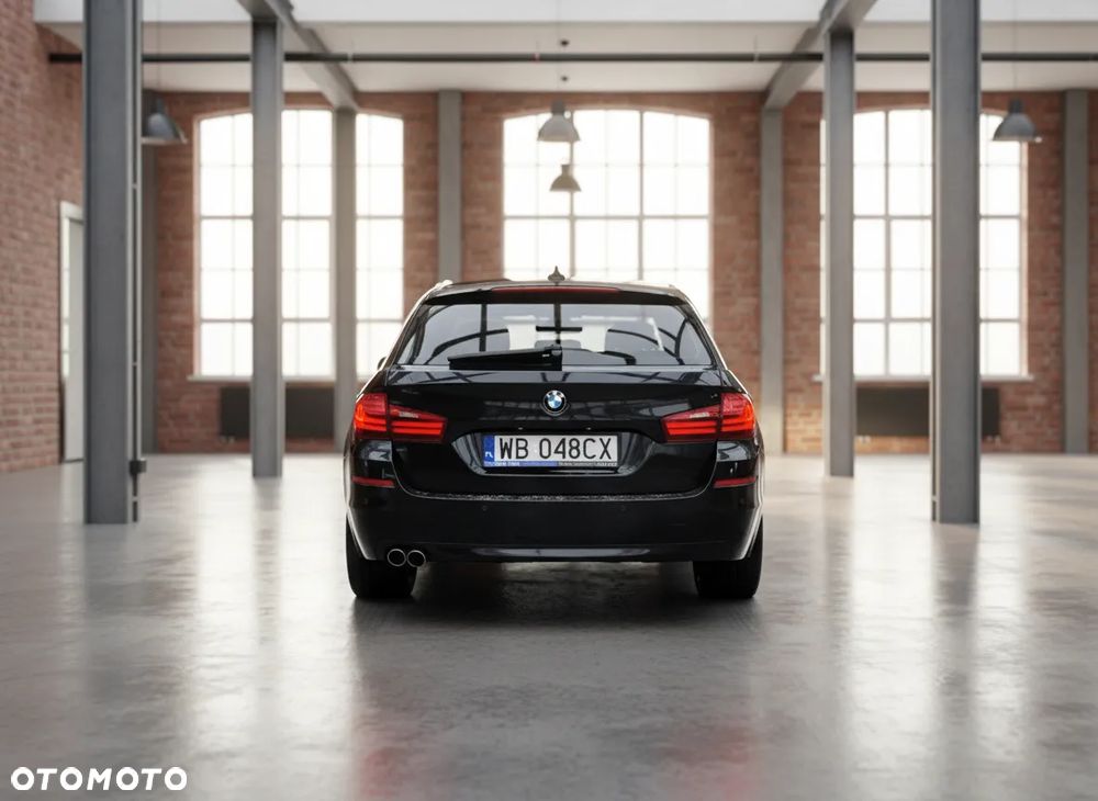BMW Seria 5 525d - 5