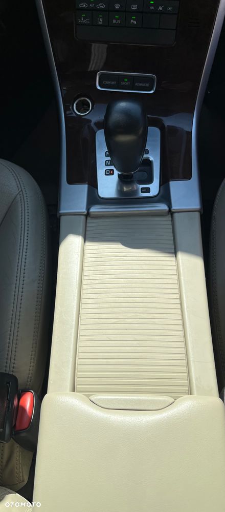 Volvo XC 60 - 24
