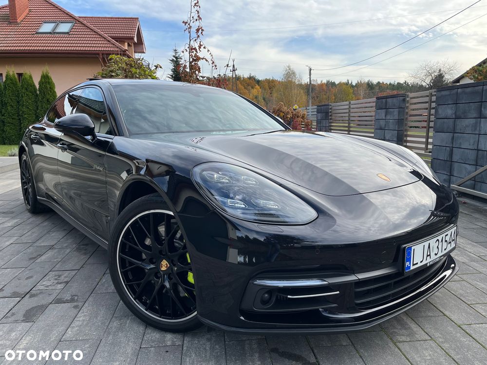 Porsche Panamera 4 E-Hybrid - 9