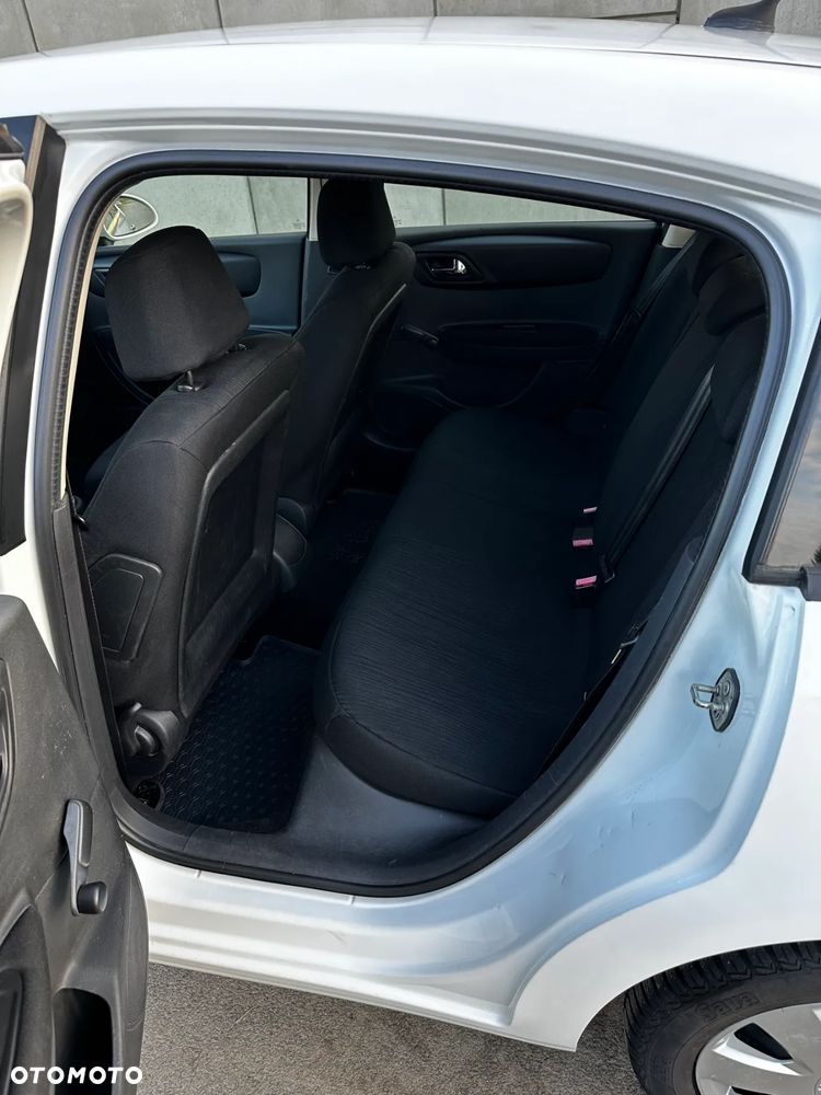 Citroën C4 1.4 16V Style - 11