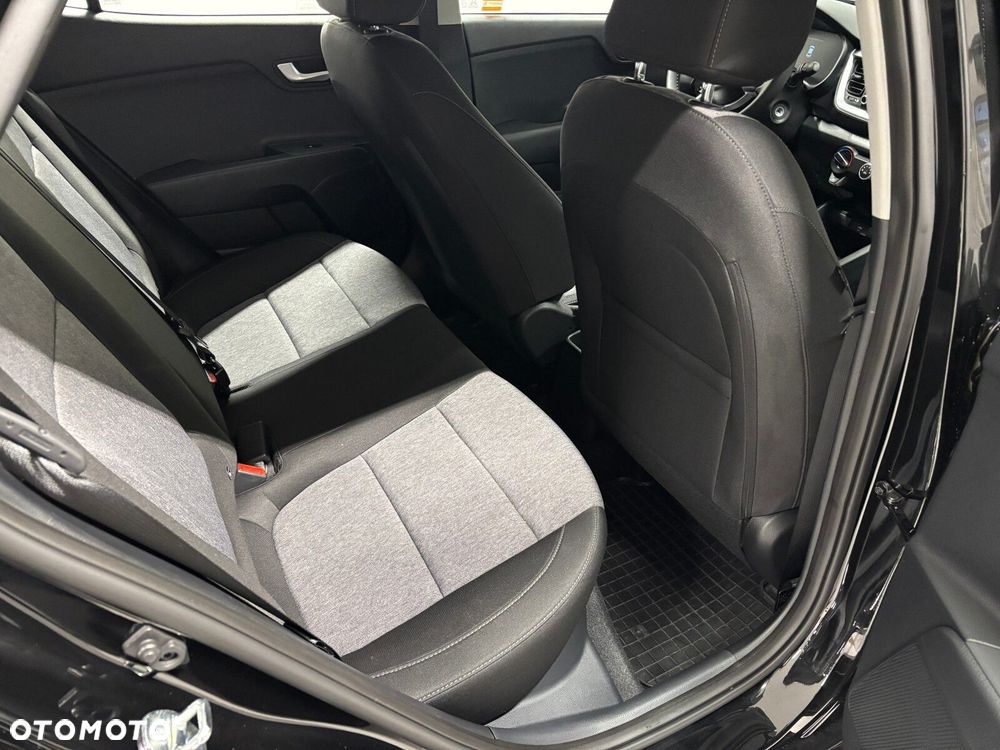 Kia Stonic - 16