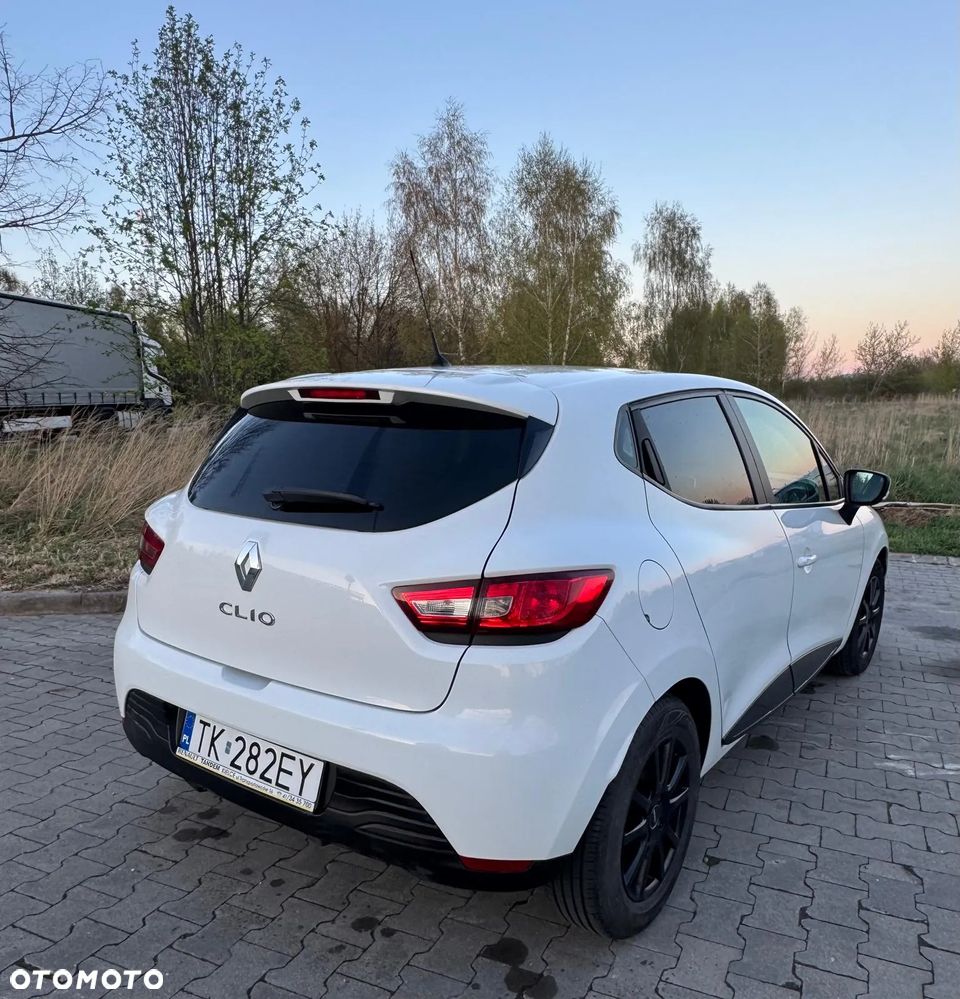 Renault Clio 1.2 16V 75 Experience - 3