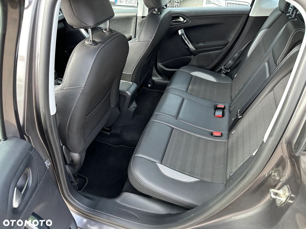 Peugeot 2008 - 19