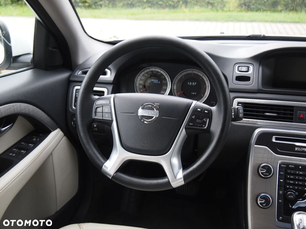 Volvo XC 70 D5 AWD Summum - 13