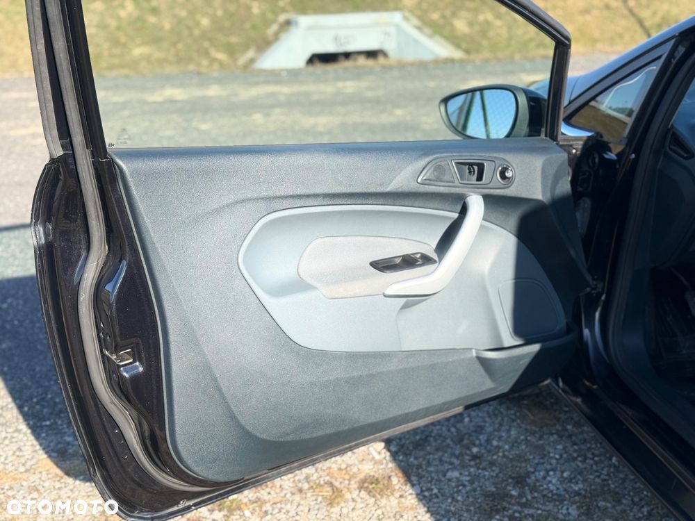 Ford Fiesta 1.25 Viva - 11