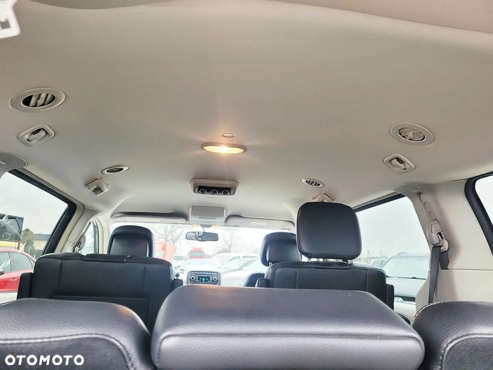 Lancia Voyager 2.8 CRD16v Gold - 29