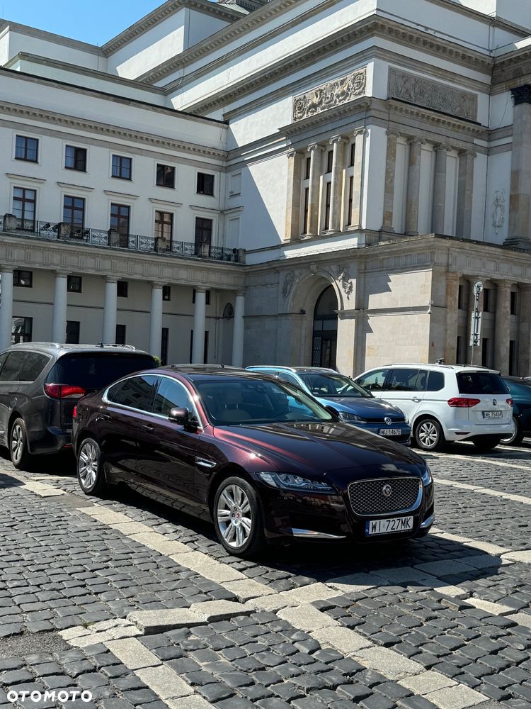 Jaguar XF 2.0 T AWD Portfolio - 11