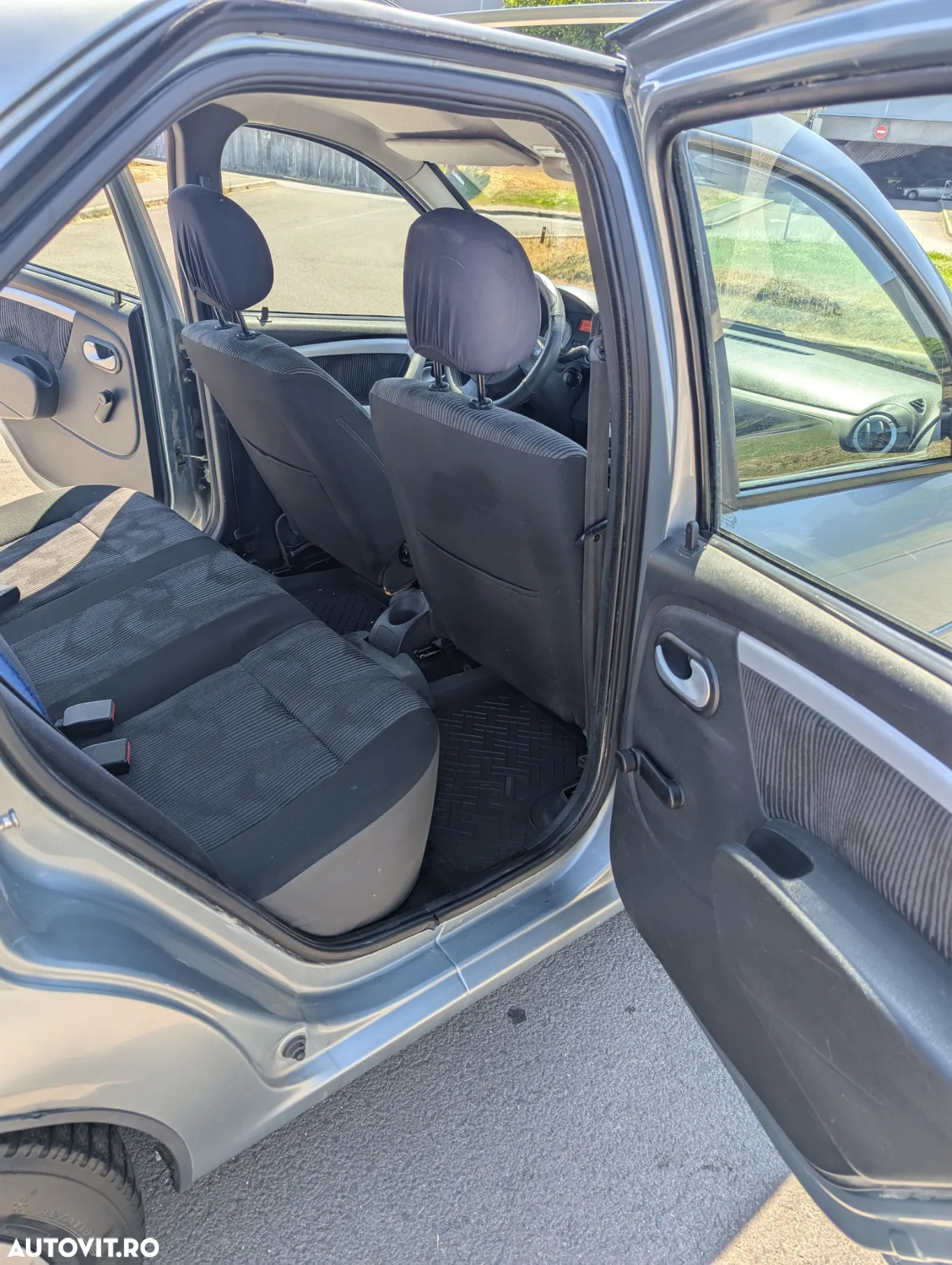 Dacia Logan 1.4 MPI Laureate - 9