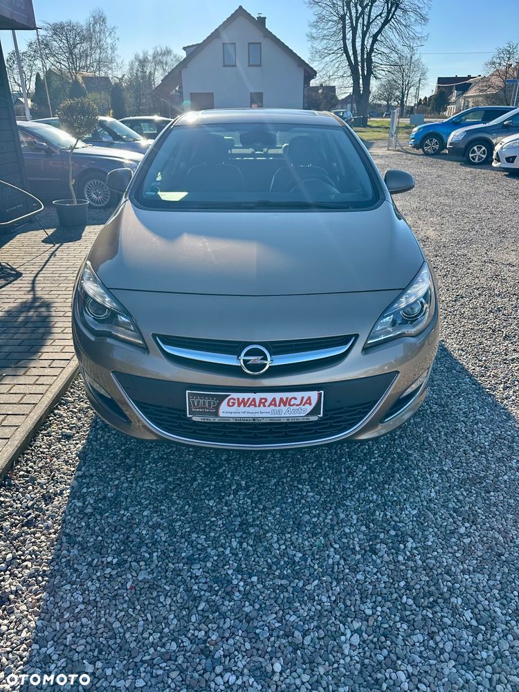 Opel Astra 1.4 Turbo - 4