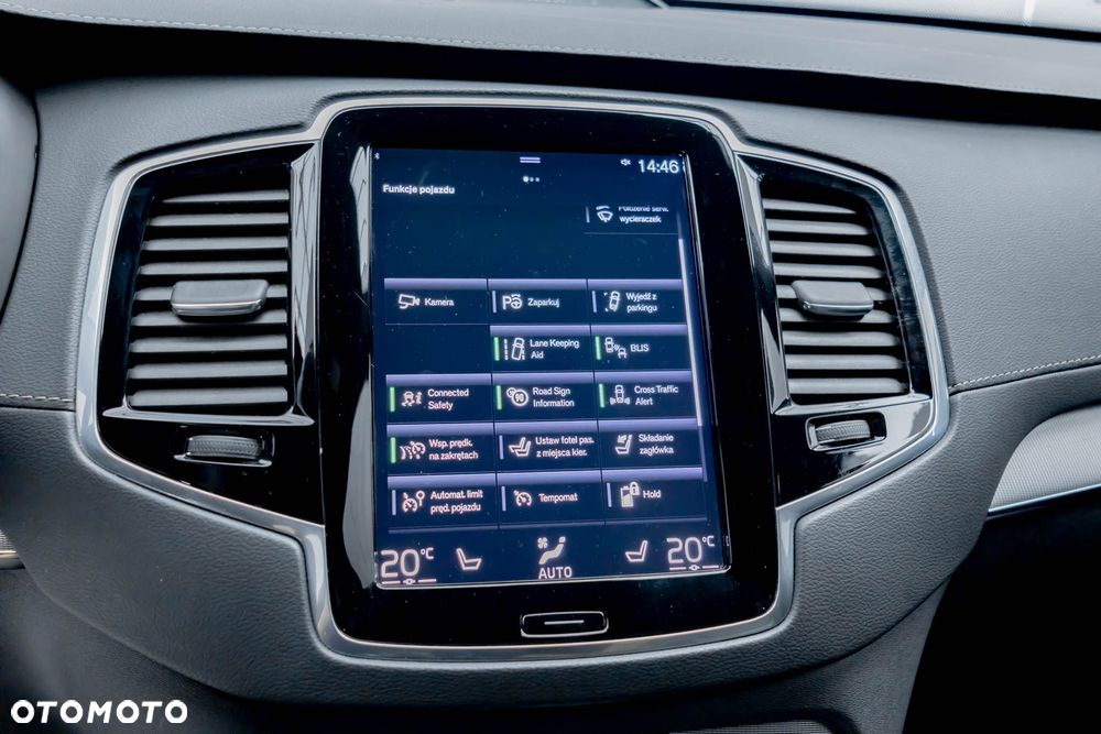 Volvo XC 90 T8 AWD Plug-In Hybrid R-Design 7os - 27
