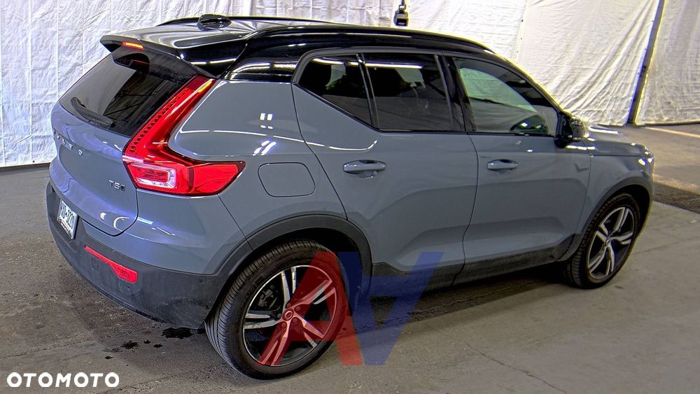 Volvo XC 40 - 4