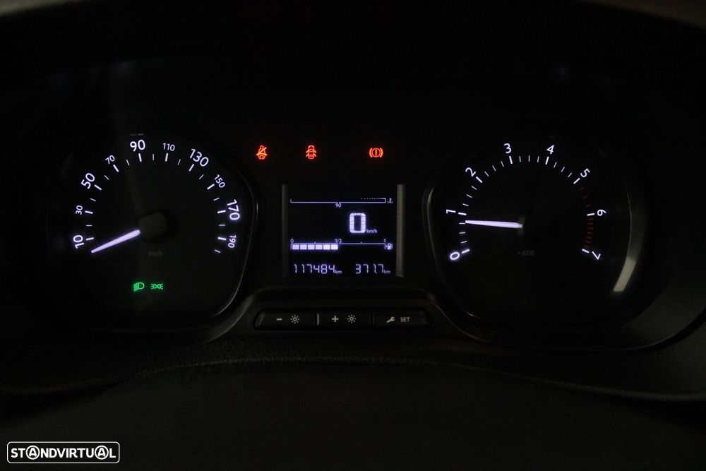 Toyota Proace 3L (MD) (FAZ FRIO) 1.6 D-4D L1 - 20