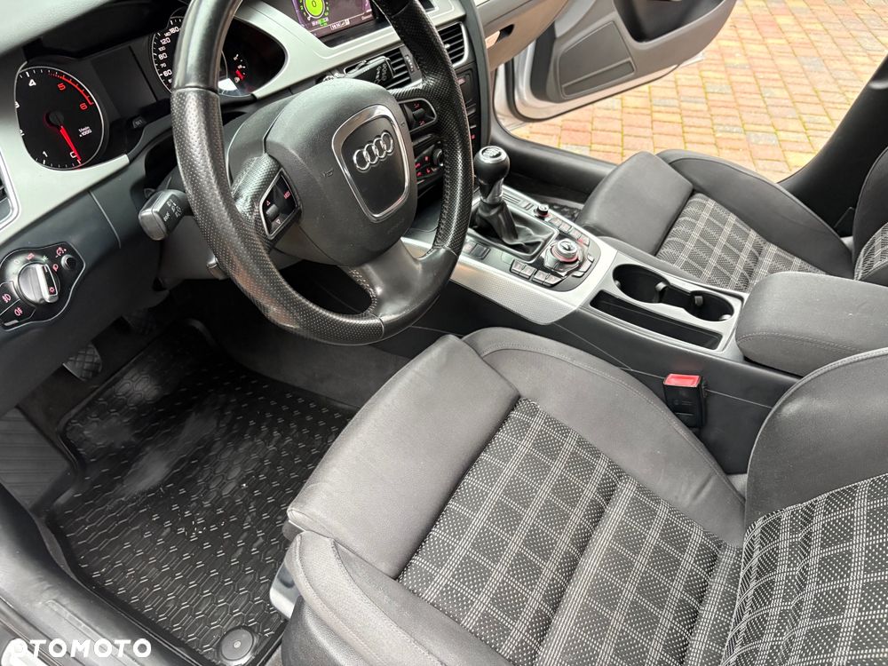 Audi A4 Avant - 13