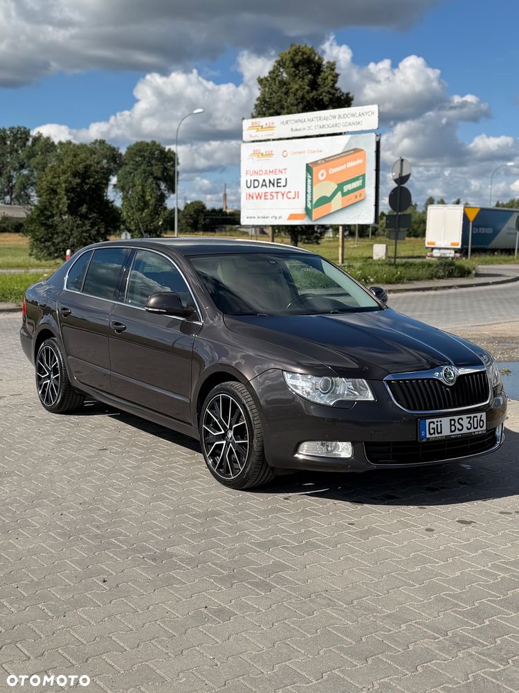 Skoda Superb 1.8 TSI DSG Exclusive - 2