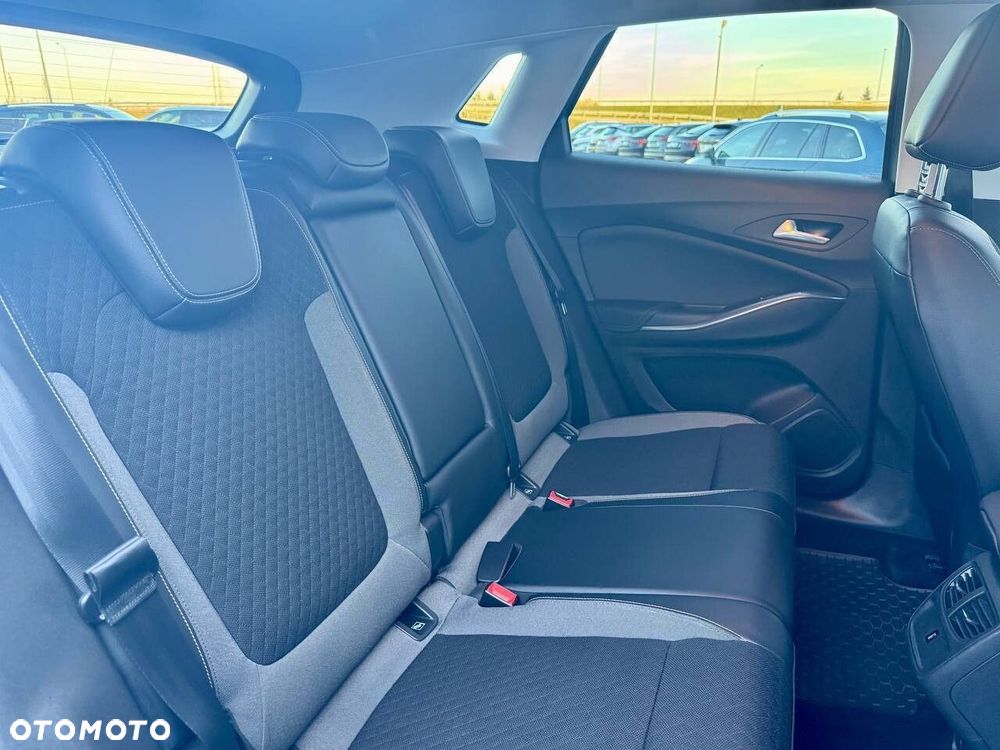 Opel Grandland X - 32