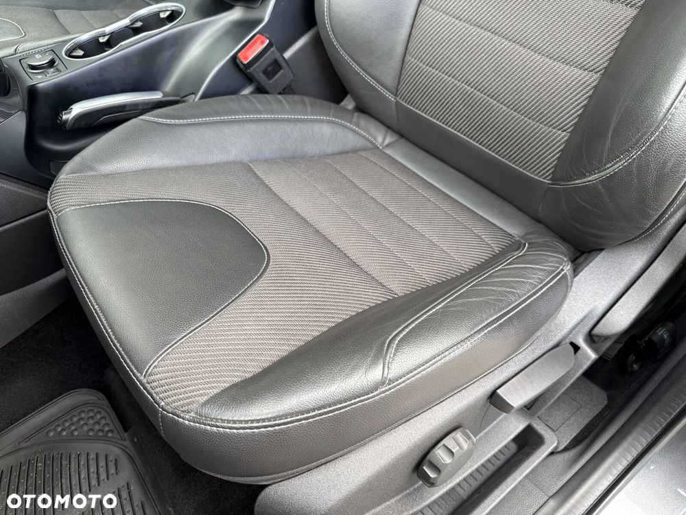 Ford Kuga 2.0 TDCi 4WD Titanium - 13