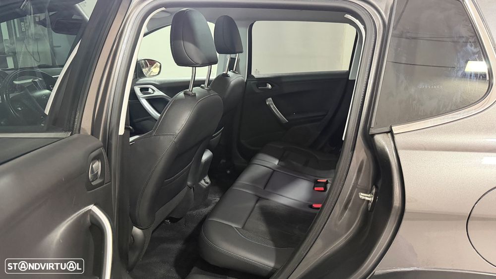 Peugeot 2008 1.2 PureTech Crossway - 14