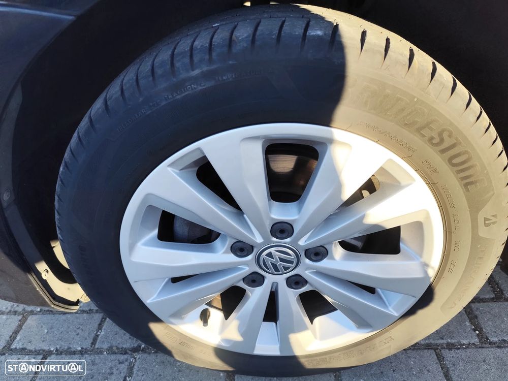 VW Golf Variant 1.6 TDi Confortline - 8
