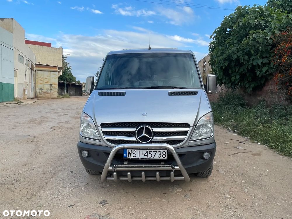 Mercedes-Benz Sprinter - 2