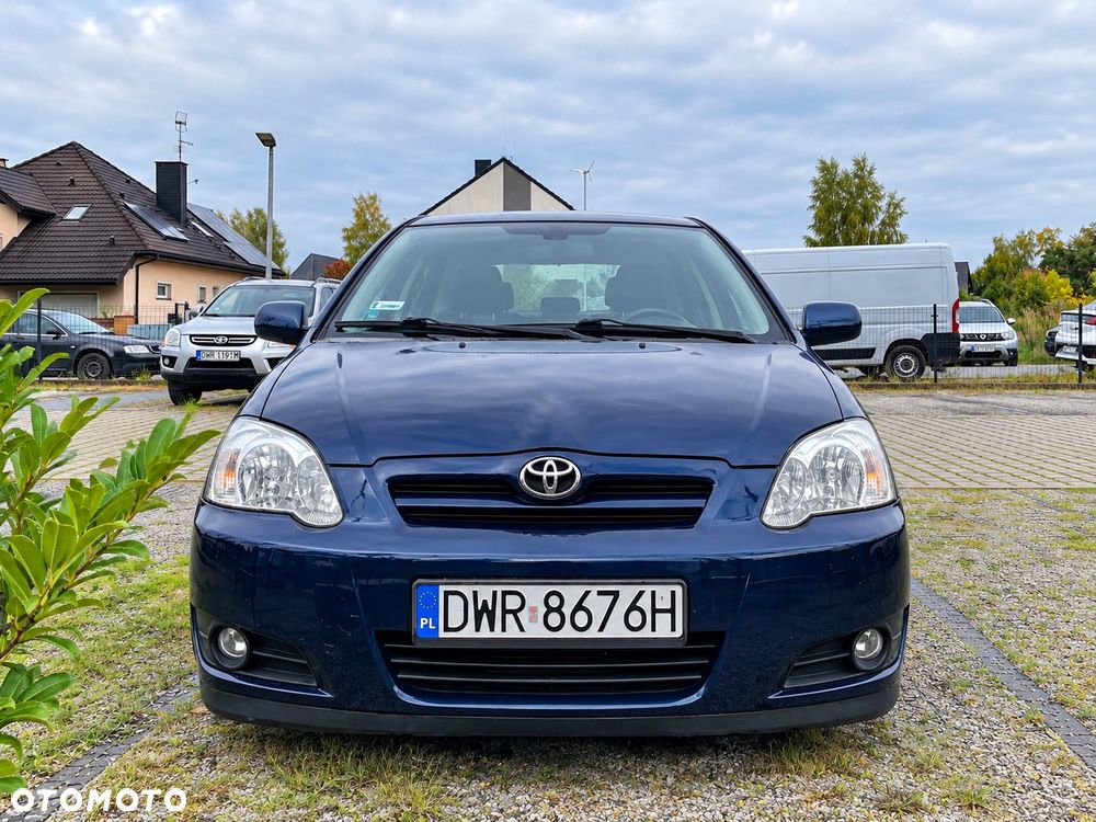 Toyota Corolla - 1