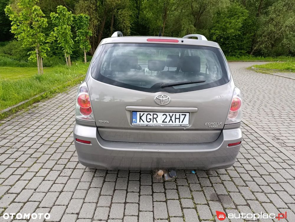 Toyota Corolla Verso 2.0 D-4D Prestige - 9