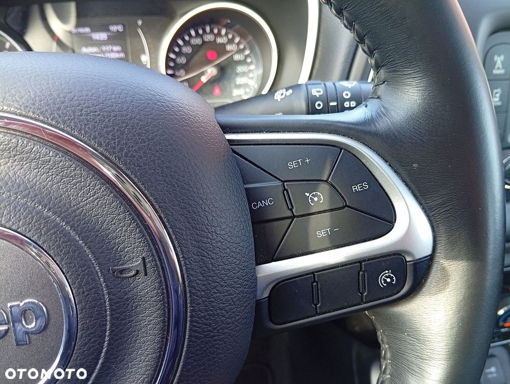 Jeep Compass - 23
