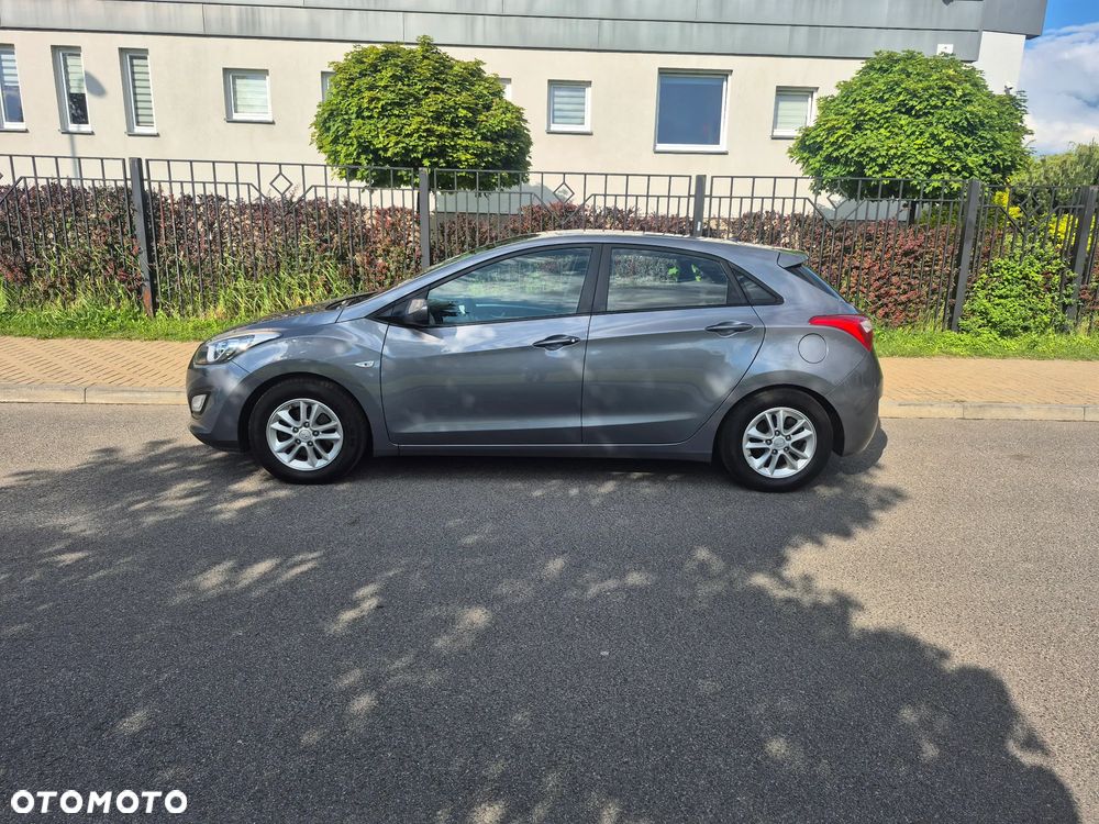 Hyundai i30 i30cw 1.4 Fifa World Cup Edition - 1