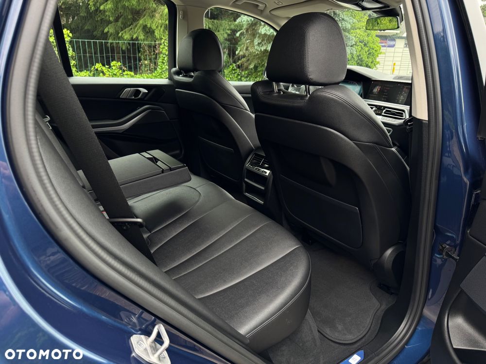 BMW X5 xDrive25d xLine - 27