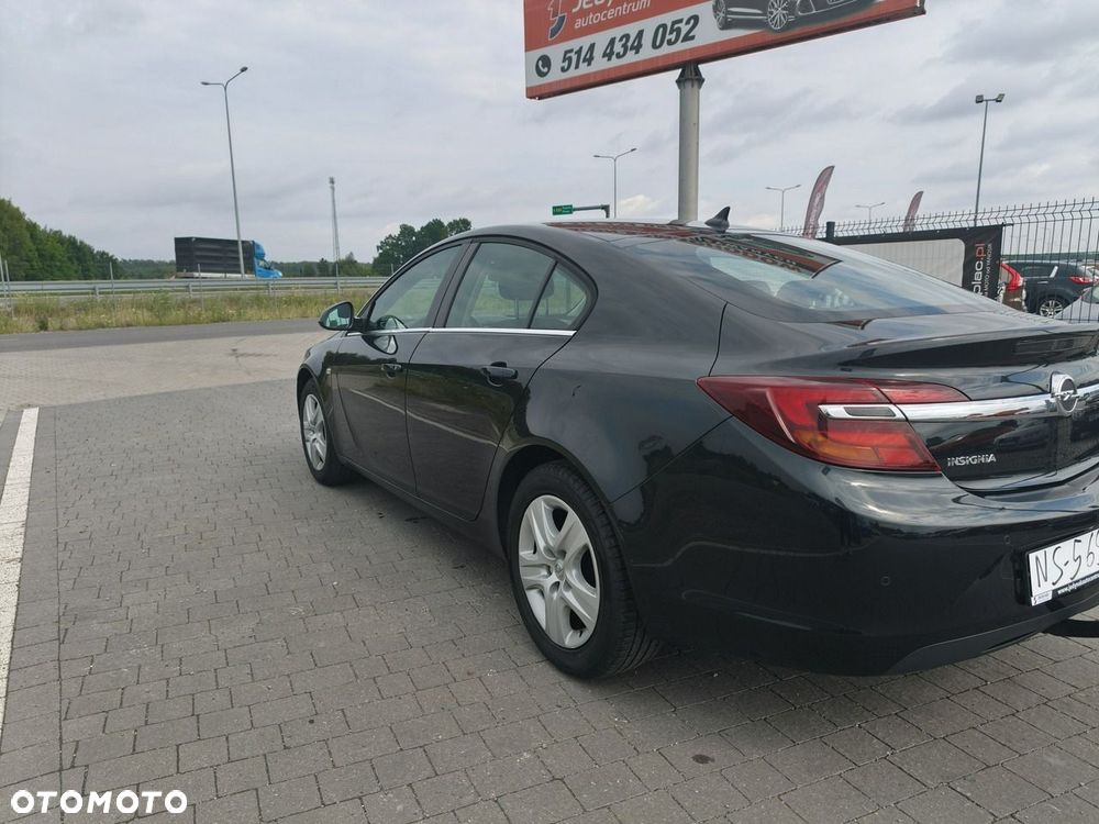 Opel Insignia - 15