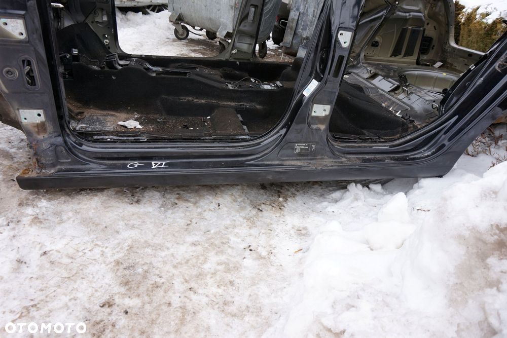 ĆWIARTKA PRÓG SŁUPEK LEWY GOLF VI 5D HB  VOLKSWAGEN 2008-2016 - 1