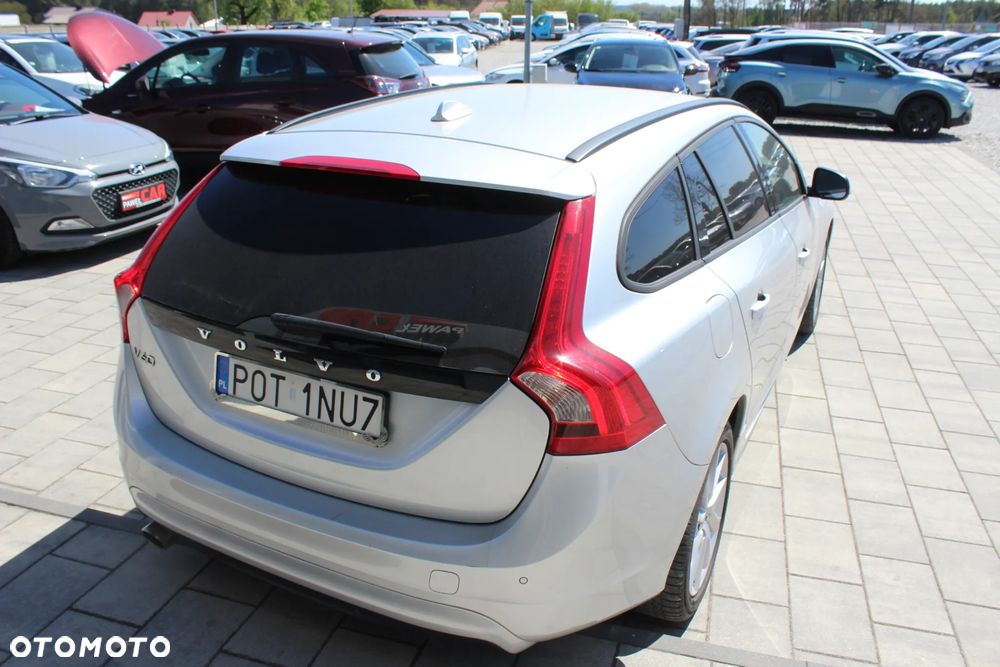 Volvo V60 D2 - 8