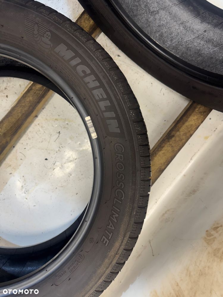 G-3163 215/55R17 91V MICHELIN CROSSCLIMATE - 3