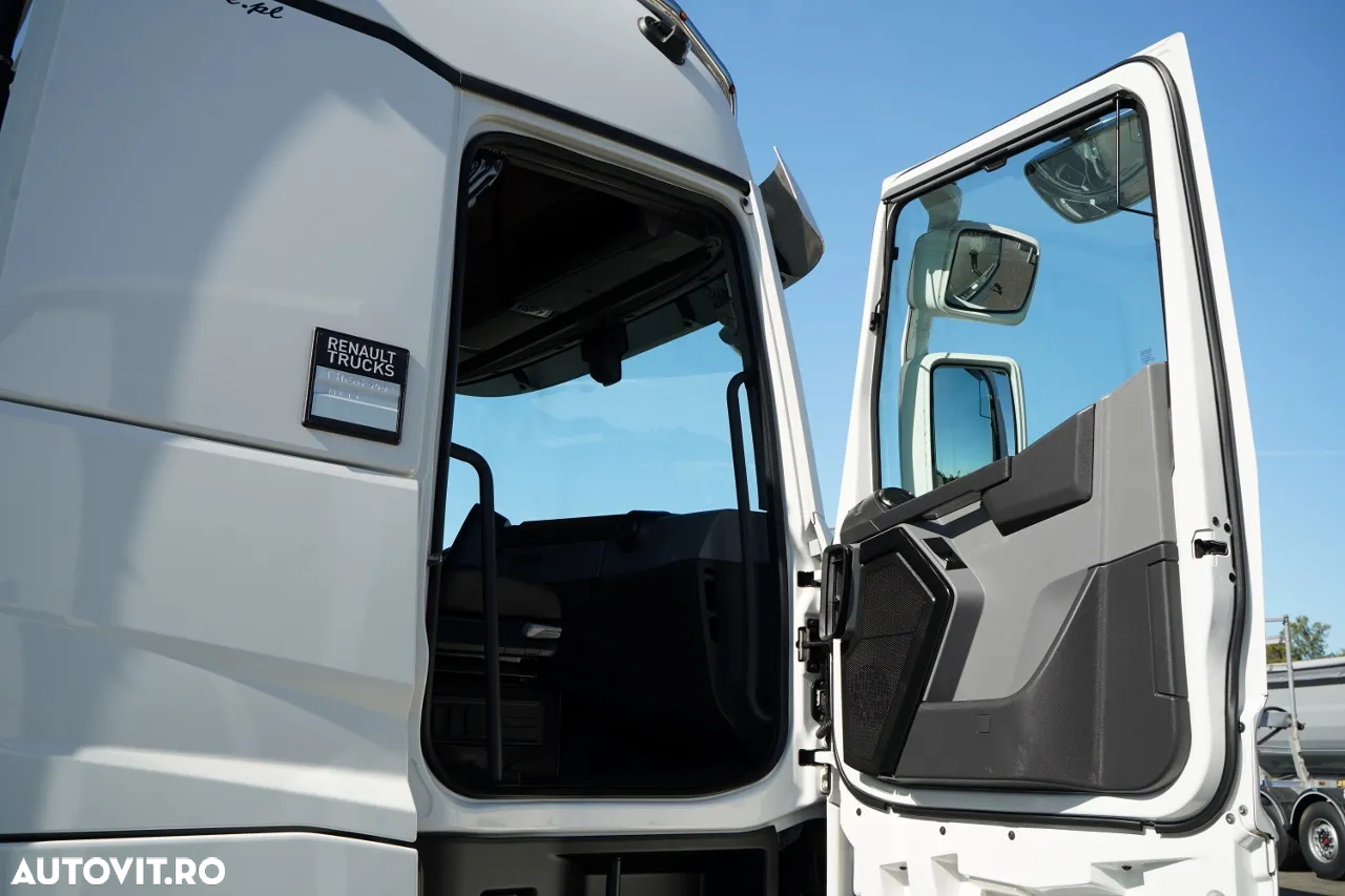 Renault T 440 / 6X2 / SOLO / CORTINĂ 9.5 M / I-PARK COOL / RIDICABIL / JANTE DIN ALIAJ / PUNȚĂ RIDICABILĂ - 35