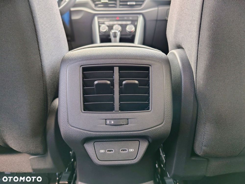 Volkswagen T-Roc - 13