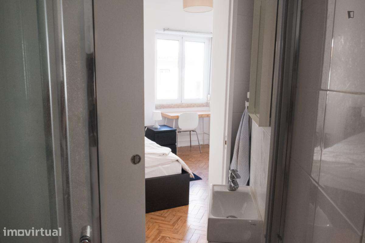Quarto - localizado em Santa Apolónia Lisbon - Grande imagem: 3/11