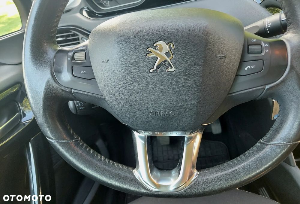Peugeot 208 1.2 PureTech Active - 8