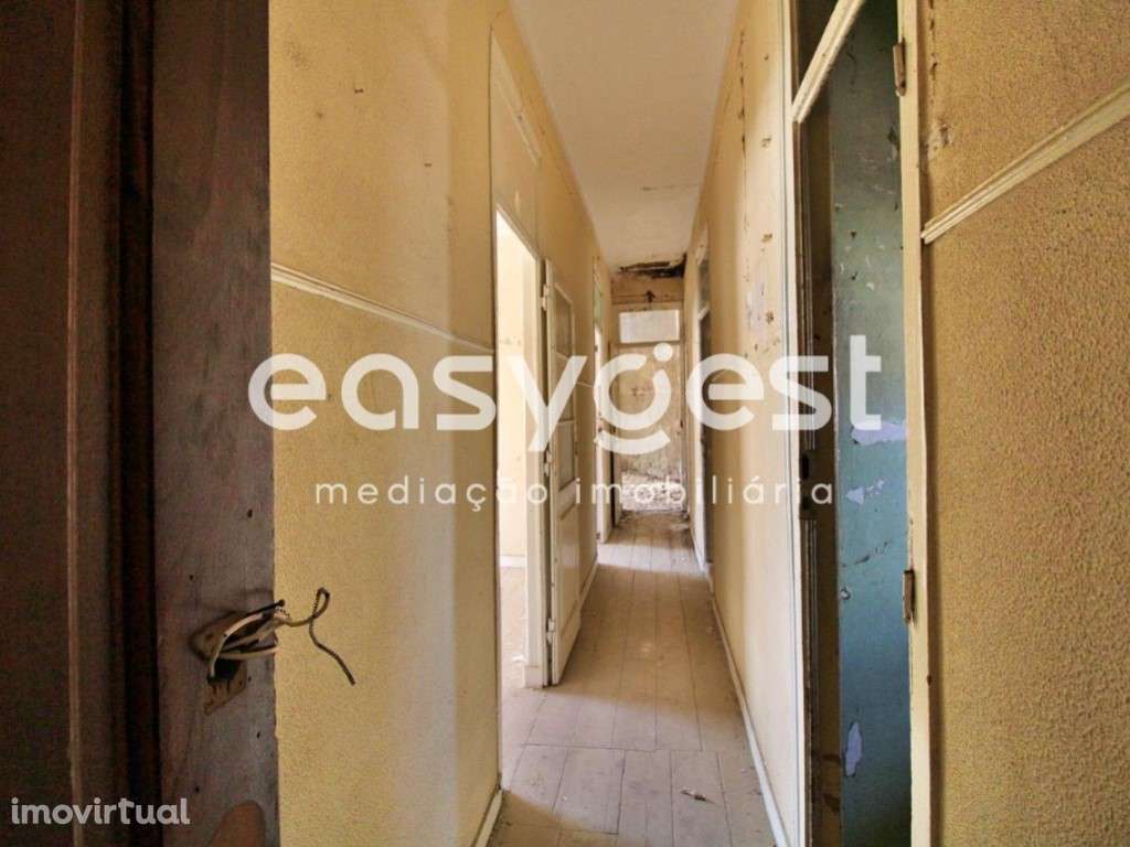 Prédio no coração de Lisboa - Grande imagem: 3/14