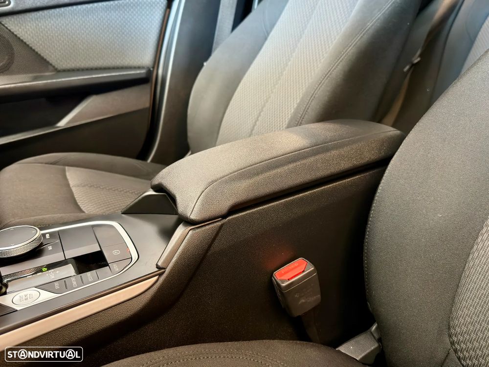 BMW 116 d Advantage Auto - 41