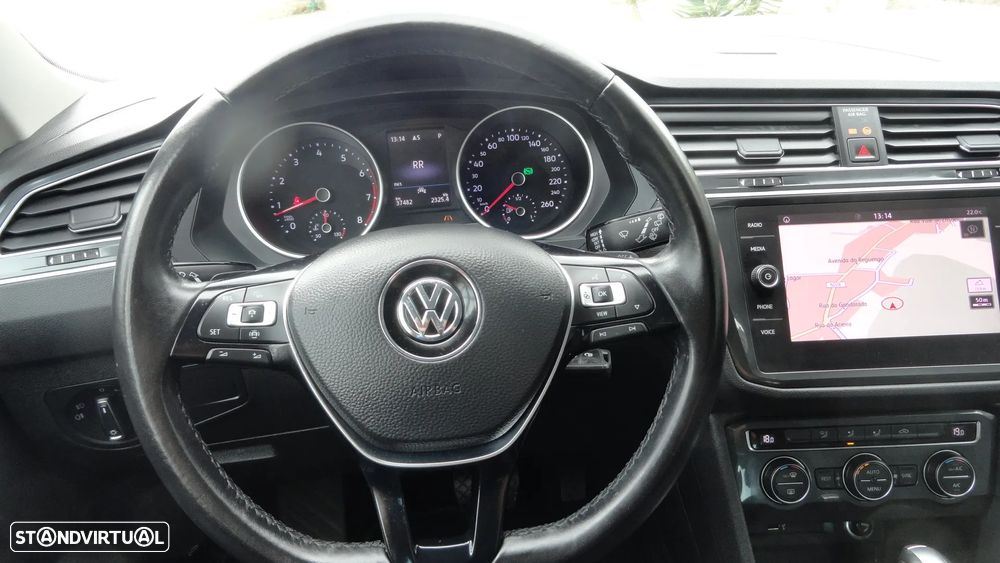 VW Tiguan 1.5 TSI Confortline DSG - 12