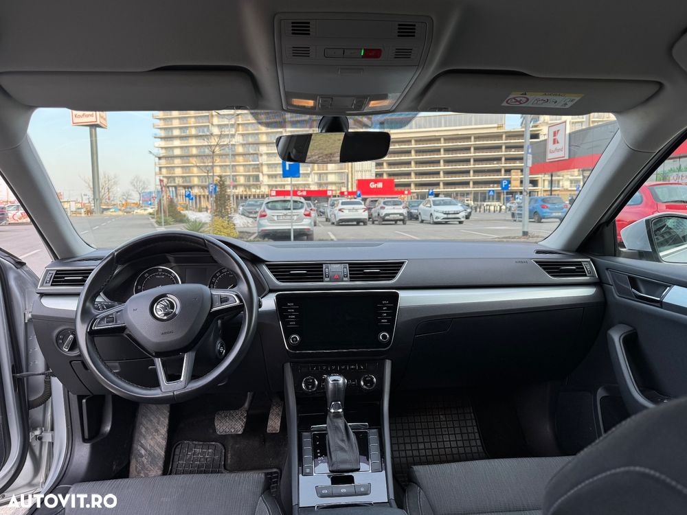 Skoda Superb 2.0 TDI DSG Ambition - 14