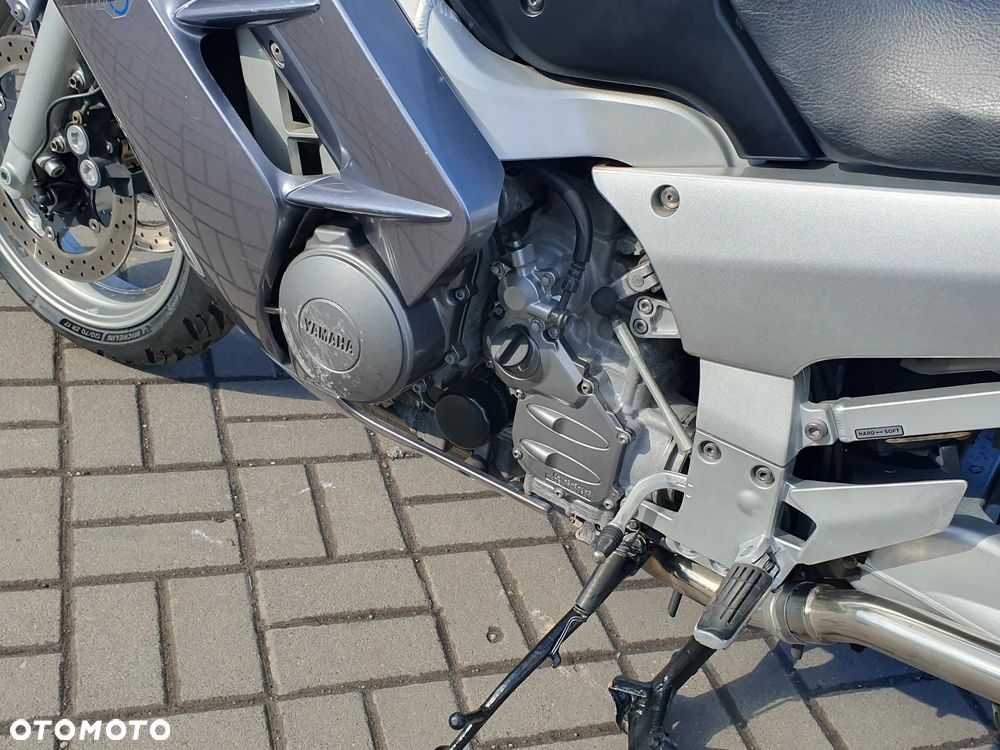 Yamaha FJR - 36