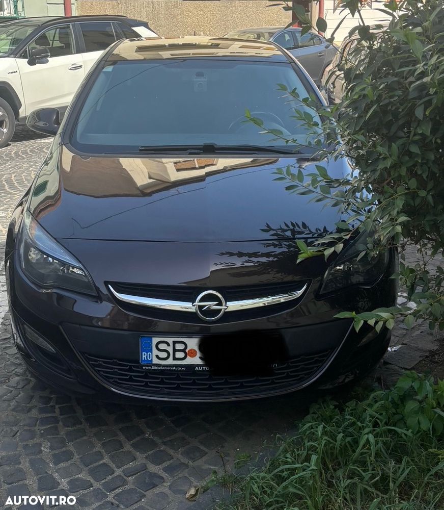 Opel Astra 1.4 Turbo ECOTEC Start/Stop Cosmo - 1