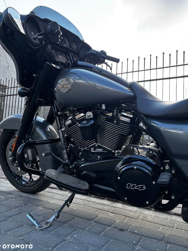 Harley-Davidson Touring Street Glide - 4