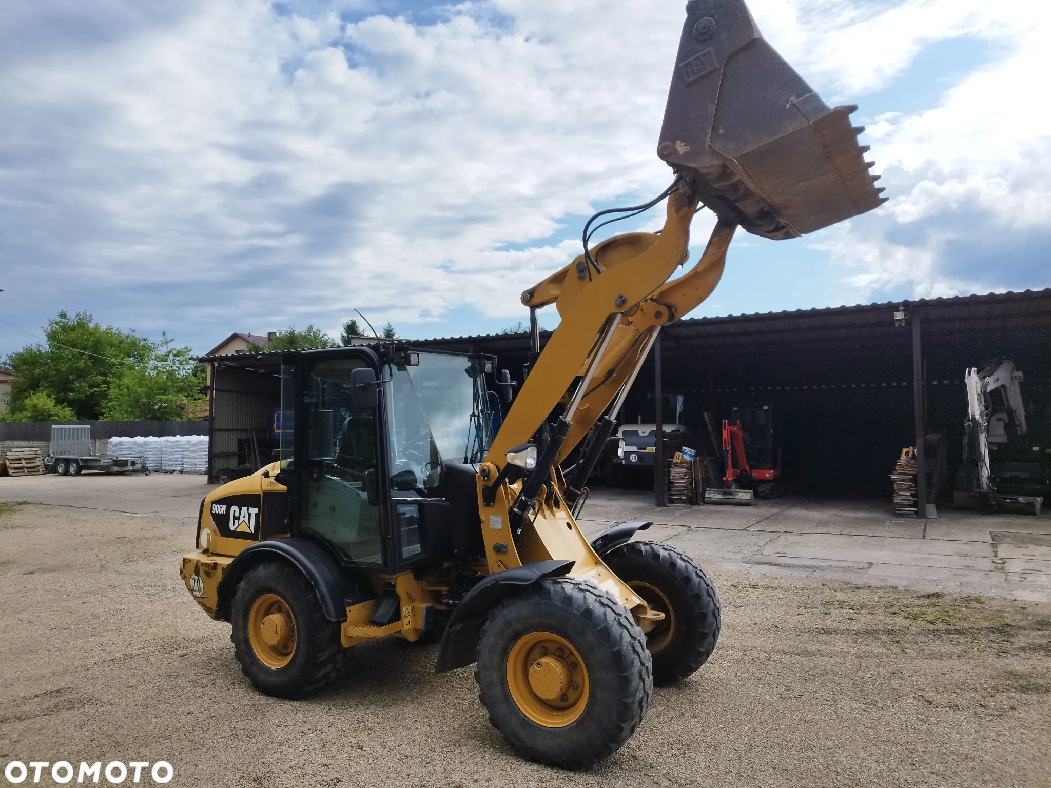 Caterpillar CAT 906 H - 11
