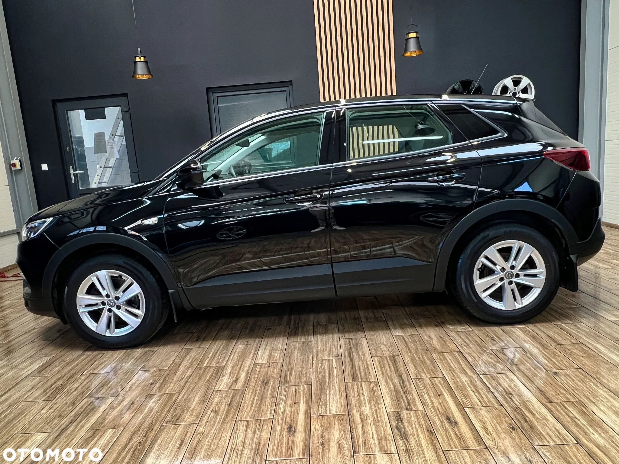 Opel Grandland X - 11