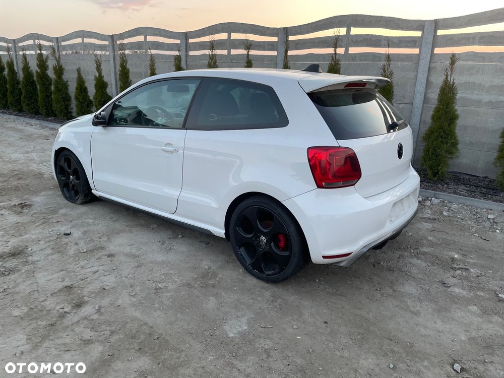 Volkswagen Polo 1.4 DSG GTI - 3