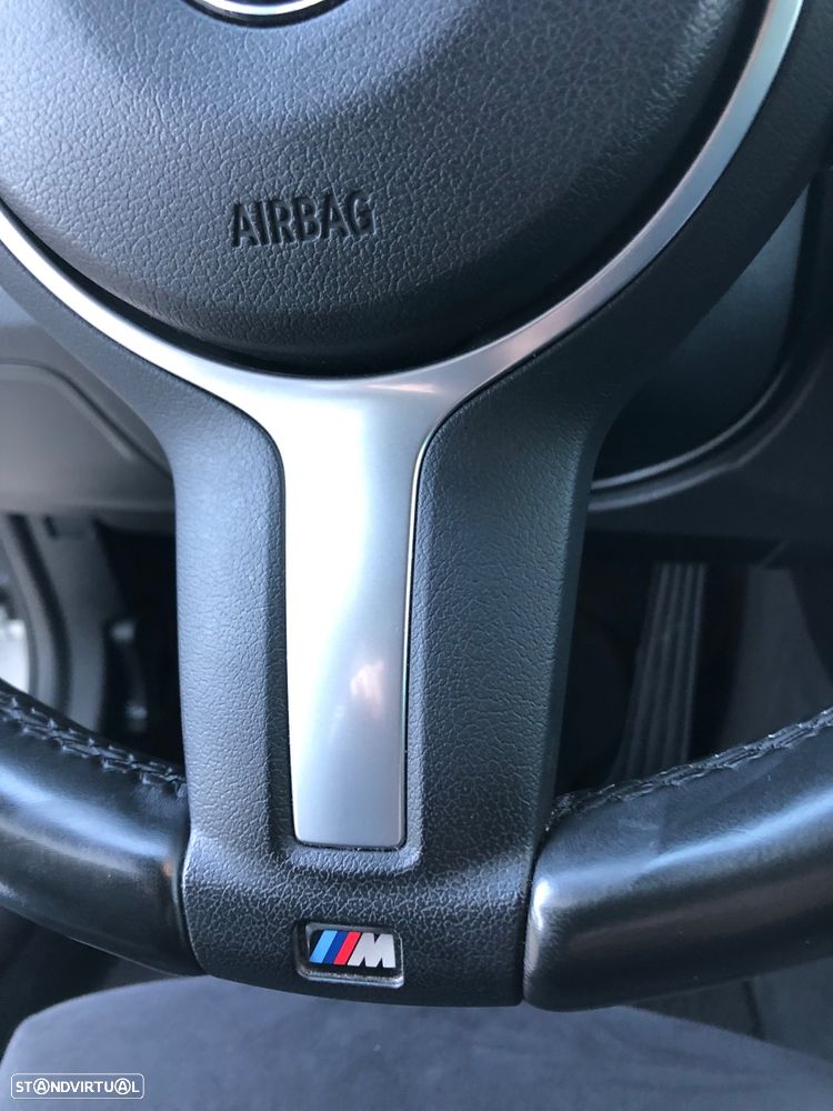 BMW 330 e iPerformance Pack M - 28