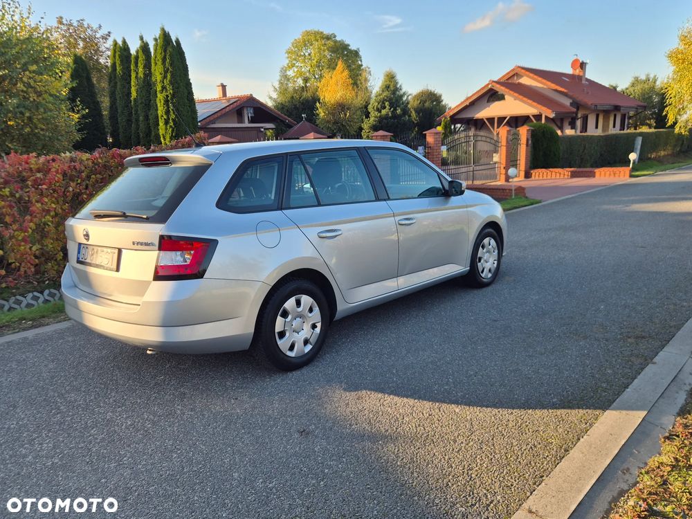 Skoda Fabia - 10