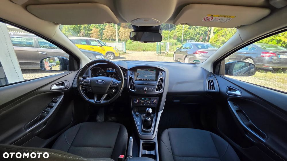 Ford Focus 1.0 EcoBoost Titanium - 5